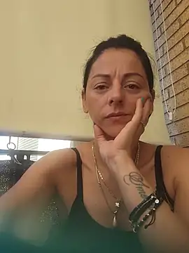 bruneta sexy23 online show from 07/04/26, 07:04