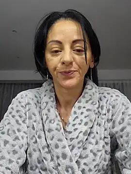 Snapshot of bruneta_sexy23 chatting on 12/22/25, 04:56 bruneta sexy23 online show from 12/22/25, 04:56