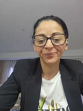 Snapshot of bruneta_sexy23 chatting on 05/17/26, 07:03 bruneta sexy23 online show from 05/17/26, 07:03