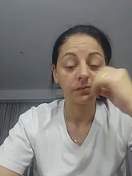 Snapshot of bruneta_sexy23 chatting on 05/24/26, 08:31 bruneta sexy23 online show from 05/24/26, 08:31