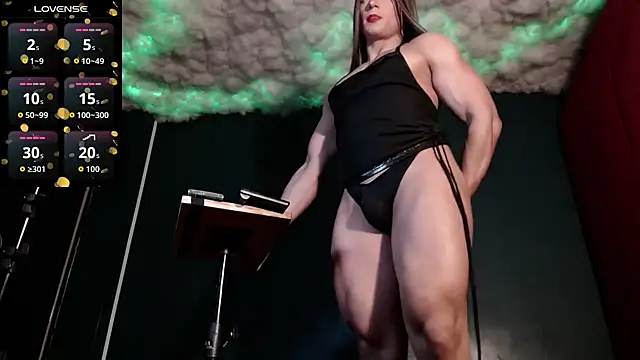 Layla miss online show from 11/14/25, 09:24