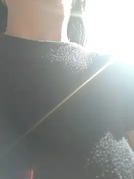 Rafaelayamazaki online show from 04/23/26, 01:02