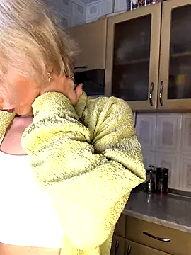 Kristina03 online show from 11/12/25, 09:29