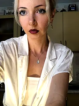 Kristina03 online show from 11/18/25, 09:18