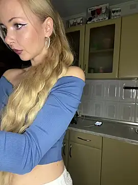 Kristina03 online show from 02/05/26, 09:32