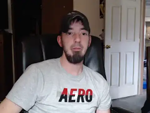 pensguy30 online show from 12/29/24, 03:35