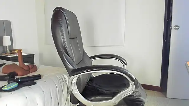 adriana71 online show from 03/29/26, 01:29