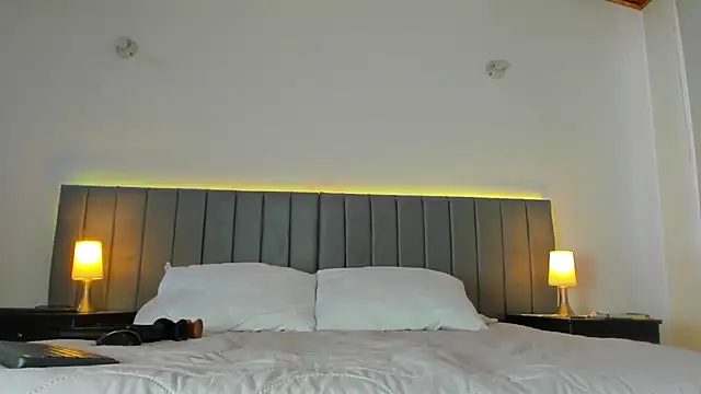 Snapshot of adriana71 chatting on 03/22/25, 09:10 adriana71 online show from 03/22/25, 09:10