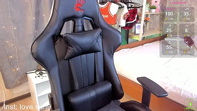 Michel Momsen online show from 02/14/25, 06:19