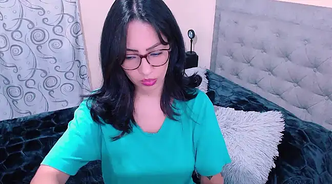 Snapshot of diana__34 chatting on 03/20/25, 02:08 diana 34 online show from 03/20/25, 02:08