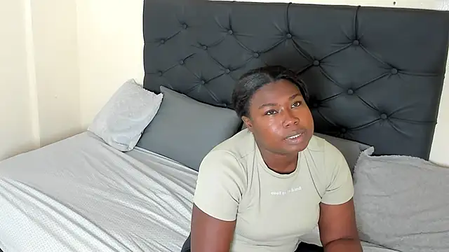 Cristale69 online show from 02/05/26, 06:48