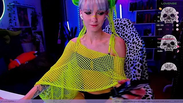 Fridart-house Fortuna online show from 11/12/25, 10:02