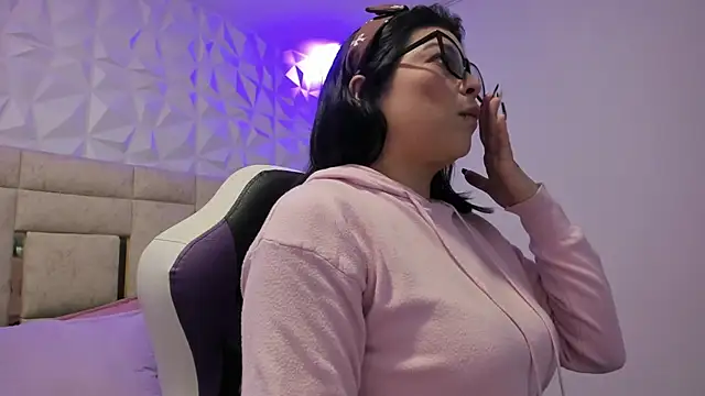 PauletteJ online show from 02/09/26, 11:52