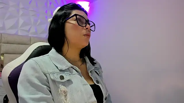 PauletteJ online show from 03/24/26, 11:43