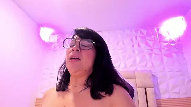 PauletteJ online show from 05/11/26, 11:55