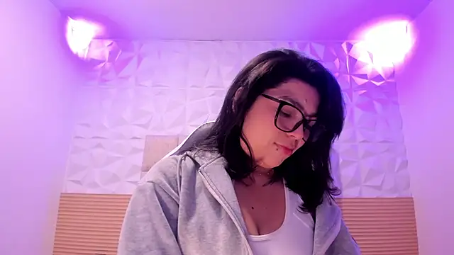 PauletteJ online show from 05/19/26, 11:50
