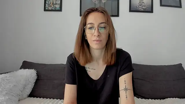 DesireMore90 online show from 02/05/26, 12:01