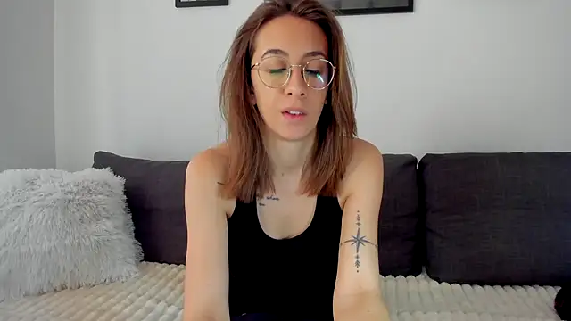 DesireMore90 online show from 03/18/26, 11:24