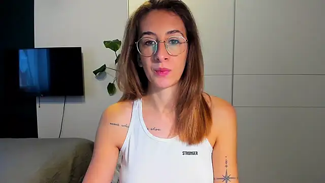 DesireMore90 online show from 11/15/25, 09:35