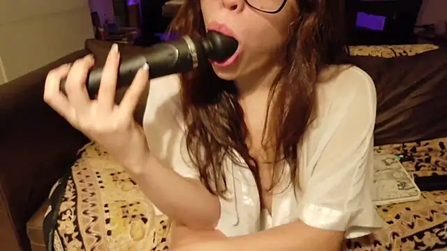 Snapshot of ginakatana chatting on 01/18/26, 05:33 ginakatana online show from 01/18/26, 05:33