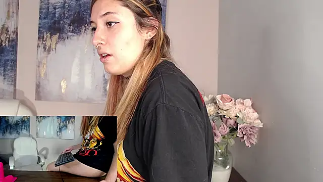 Snapshot of chubby_vanniie_ chatting on 02/05/25, 08:04 chubby vanniie online show from 02/05/25, 08:04
