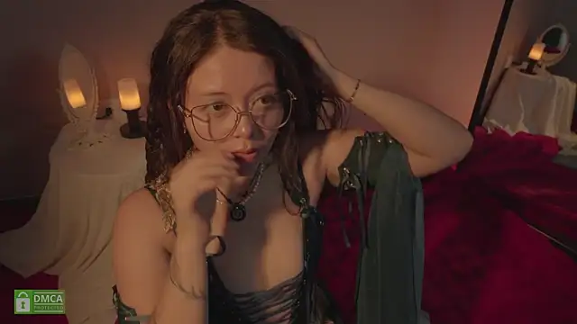 abbyhall  online show from 04/07/26, 10:22