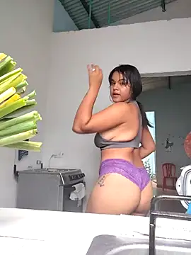 Snapshot of Bellota_22_Fuckme chatting on 11/06/25, 03:27 Bellota 22 Fuckme online show from 11/06/25, 03:27