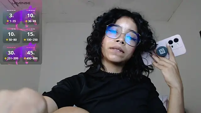 Snapshot of Putaku_San chatting on 10/07/25, 04:02 Putaku San online show from 10/07/25, 04:02