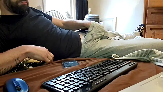 NovaChina online show from 12/19/25, 02:52