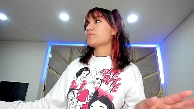 Snapshot of nahia_low chatting on 03/03/25, 07:57 nahia low online show from 03/03/25, 07:57