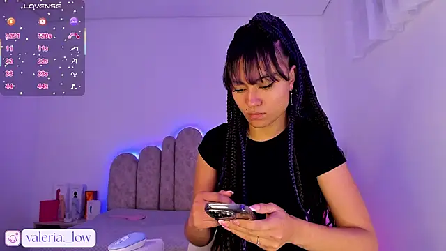 Snapshot of nahia_low chatting on 09/24/25, 04:30 nahia low online show from 09/24/25, 04:30