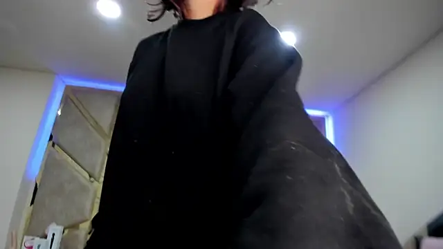 Snapshot of nahia_low chatting on 03/02/25, 09:43 nahia low online show from 03/02/25, 09:43