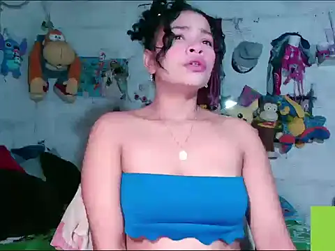 Snapshot of Selenne_Jones chatting on 10/17/25, 10:39 Selenne Jones online show from 10/17/25, 10:39