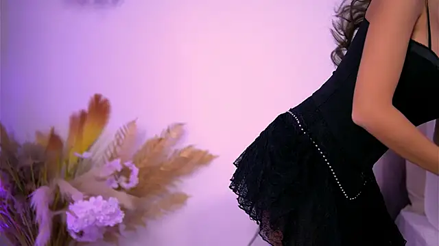 AnaisBellas online show from 11/04/25, 01:53