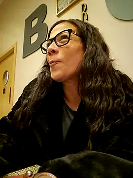 Snapshot of Allana_Squirt chatting on 03/13/25, 09:59 Allana Squirt online show from 03/13/25, 09:59