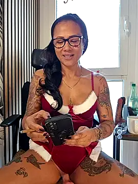 Allana Squirt online show from 12/21/25, 12:40