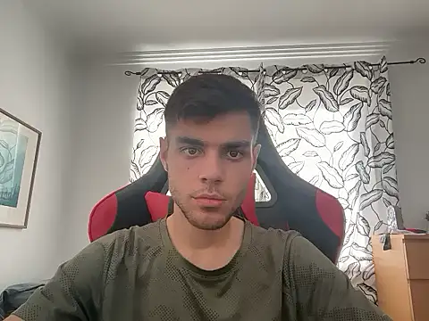 Omarnede online show from 12/23/25, 09:52