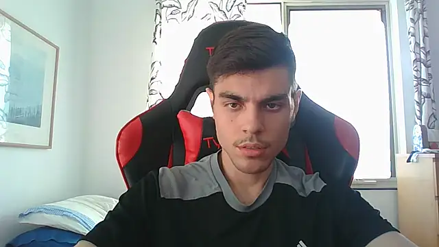 Omarnede online show from 11/11/25, 09:37