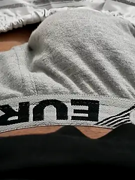 felix dion online show from 10/22/25, 07:24