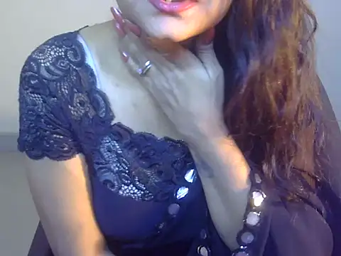 Snapshot of Lusty_Wife1 chatting on 12/22/24, 05:42 Lusty Wife1 online show from 12/22/24, 05:42