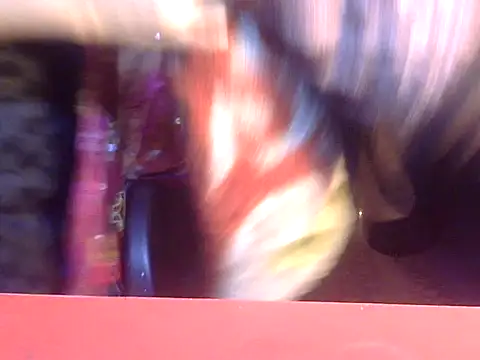 Snapshot of Lusty_Wife1 chatting on 02/12/25, 12:44 Lusty Wife1 online show from 02/12/25, 12:44