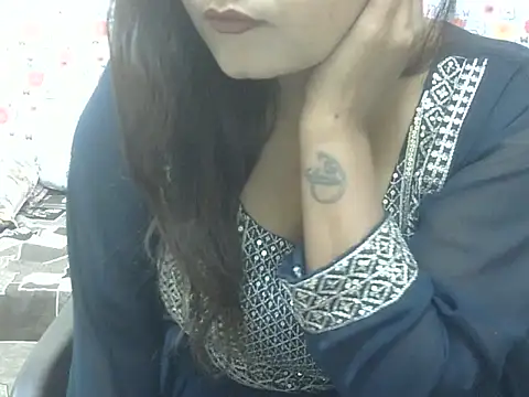 Lusty Wife1 online show from 11/15/25, 09:24