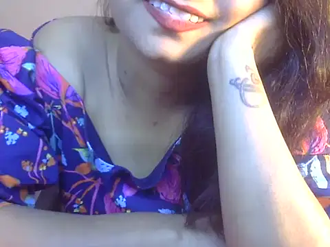 Snapshot of Lusty_Wife1 chatting on 02/01/25, 05:47 Lusty Wife1 online show from 02/01/25, 05:47