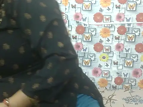 Lusty Wife1 online show from 05/21/26, 10:12