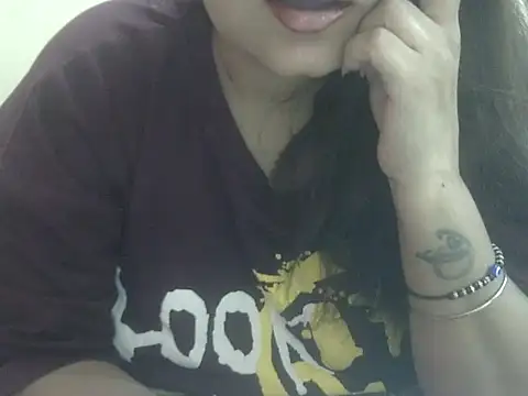 Lusty Wife1 online show from 04/16/26, 10:12