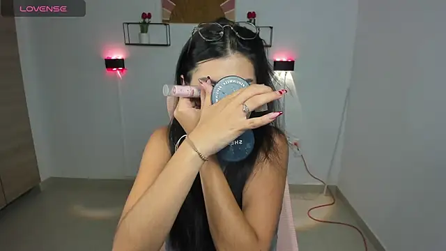 emily villamil online show from 02/27/26, 09:47