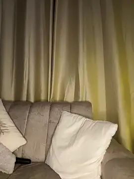 AgathaGeorgiou online show from 12/17/25, 12:04