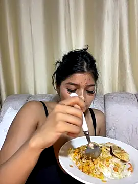 AgathaGeorgiou online show from 11/12/25, 10:35