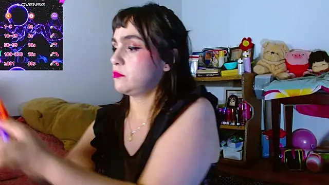 Snapshot of collette_beaufoy_ chatting on 07/04/26, 07:15 collette beaufoy online show from 07/04/26, 07:15