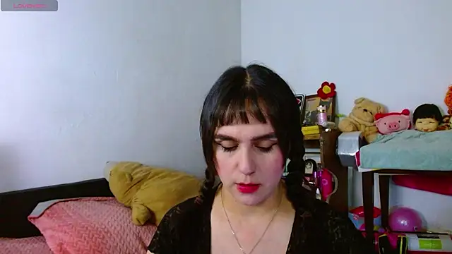 Snapshot of collette_beaufoy_ chatting on 07/20/26, 11:40 collette beaufoy online show from 07/20/26, 11:40